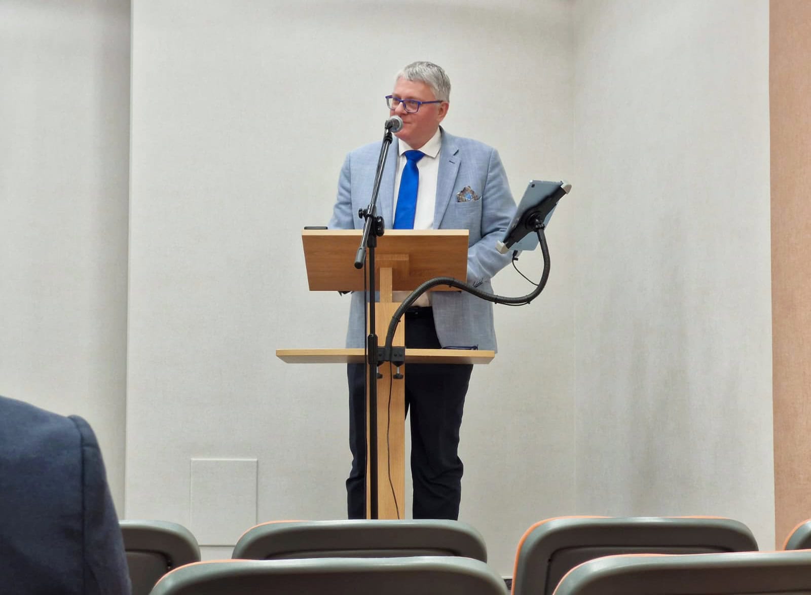 Mariusz podczas punktu na zebraniu